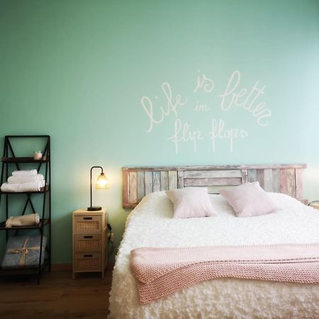 Savona In Flip Flops Apartamento Exterior foto